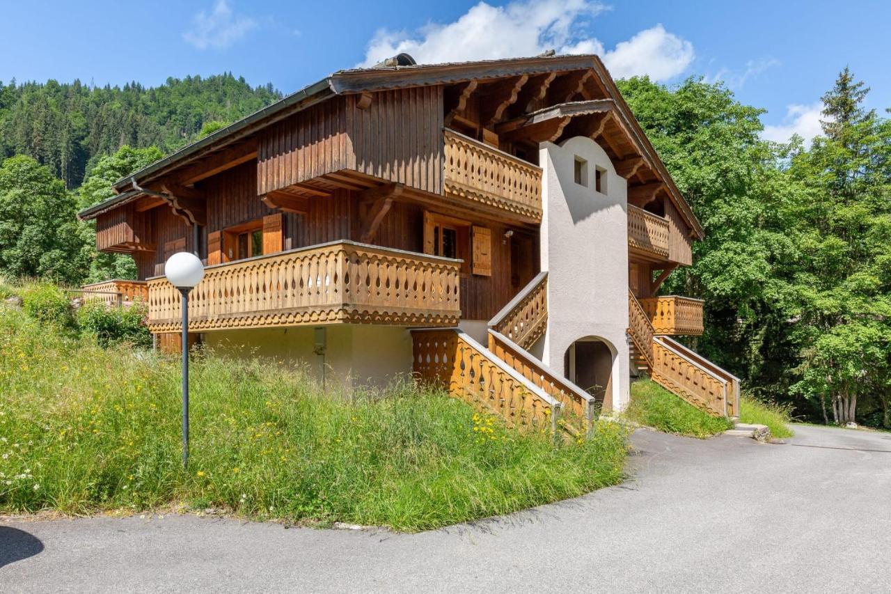 Quiet Apartment Near The Slopes ลาคลูซาซ์ ภายนอก รูปภาพ