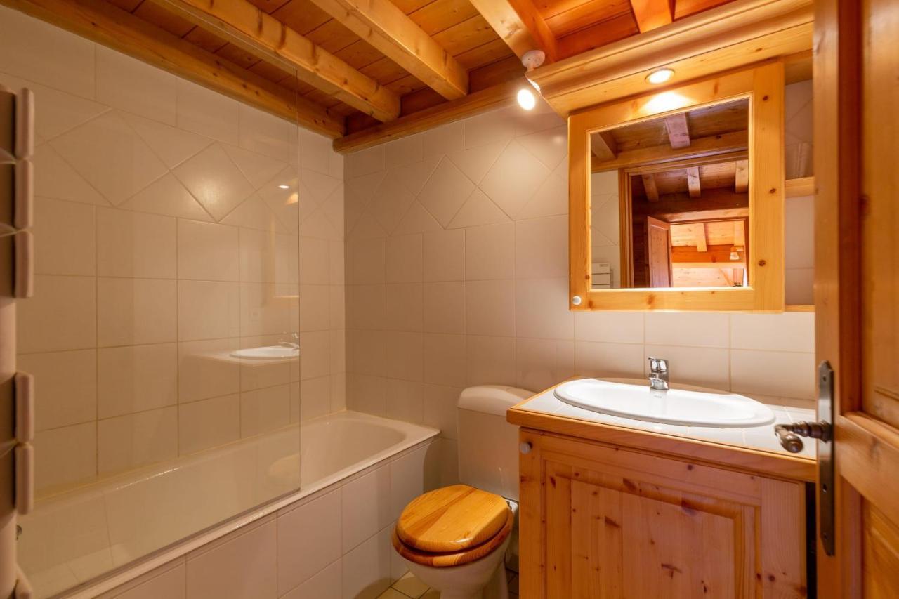 Quiet Apartment Near The Slopes ลาคลูซาซ์ ภายนอก รูปภาพ